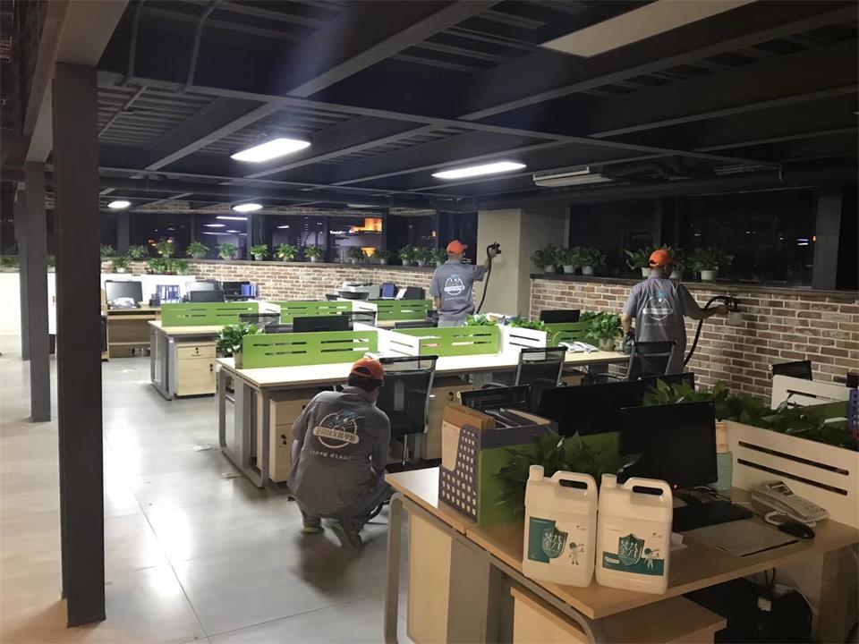 酒店辦公區(qū)域全方位噴涂施工